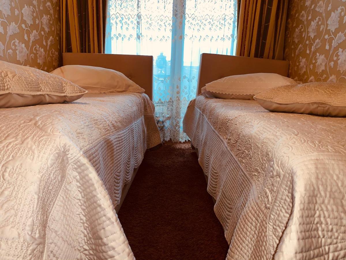 Bed and breakfast Weena House 3*