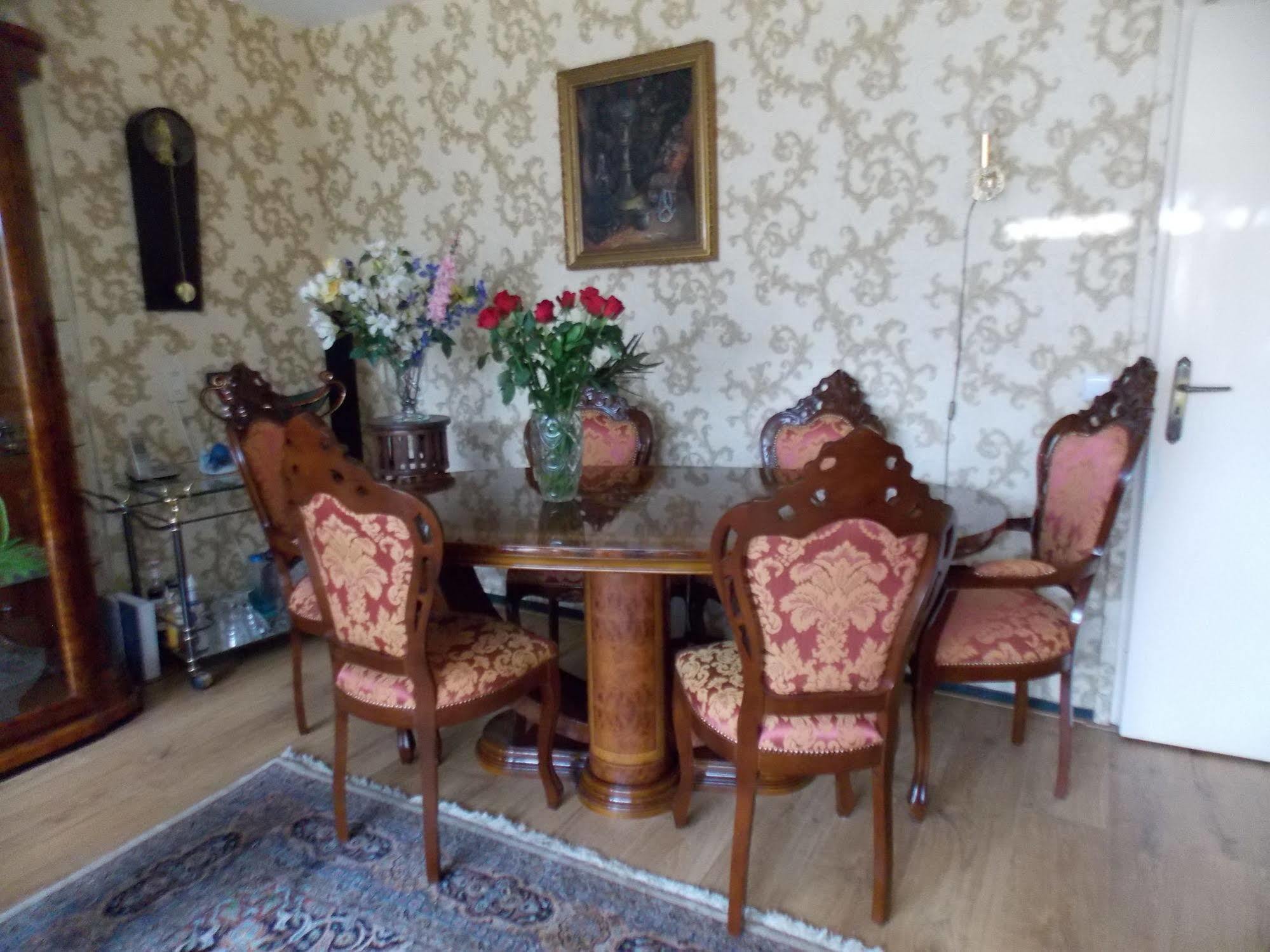 Weena House
