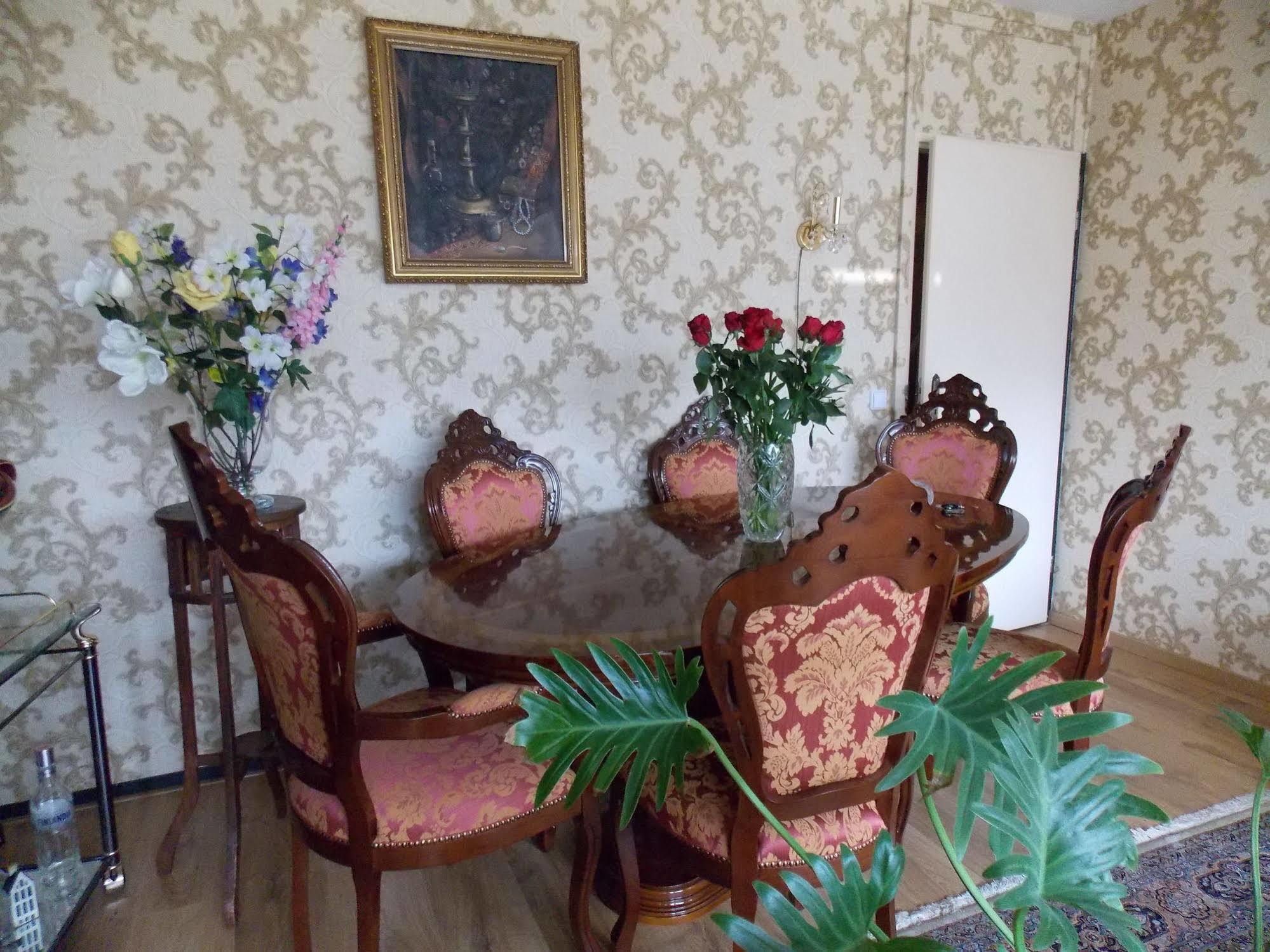 Bed and breakfast Weena House