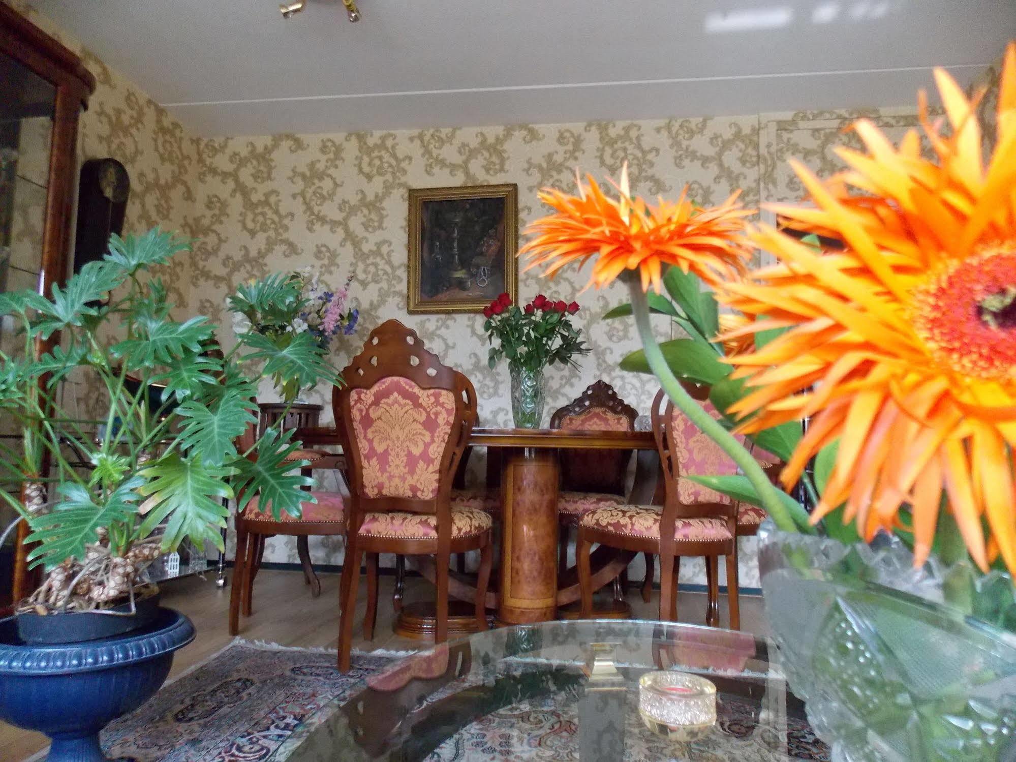 Bed and breakfast Weena House 3*