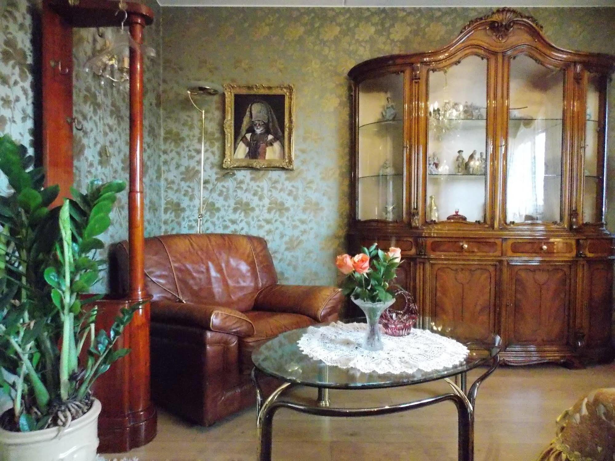 Weena House
